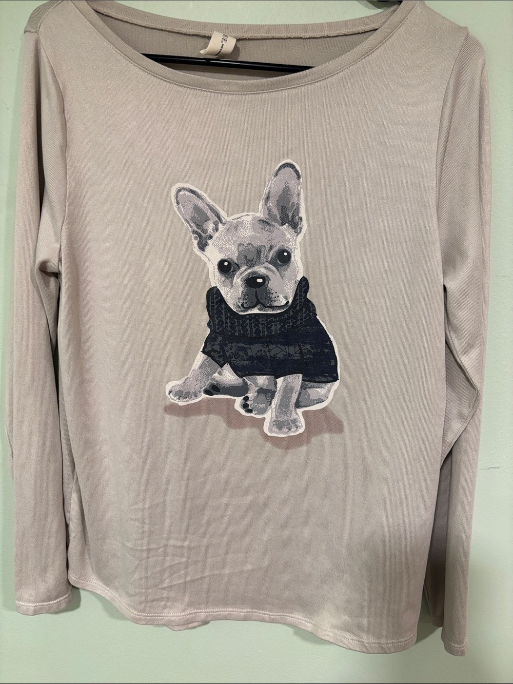 HUE Beige Long Sleeve Graphic Tee with French Bulldog wearing a Black Sweater M